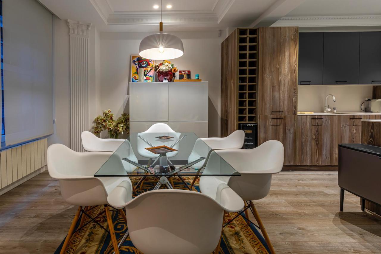 110 M2 Central Apartment In Abando Close To Guggenheim With Parking Bilbao Kültér fotó