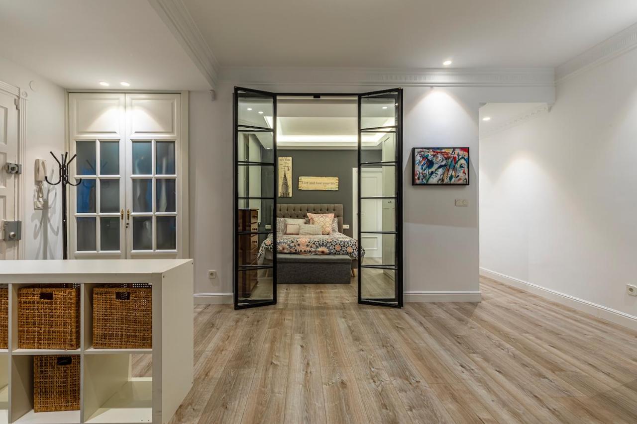 110 M2 Central Apartment In Abando Close To Guggenheim With Parking Bilbao Kültér fotó