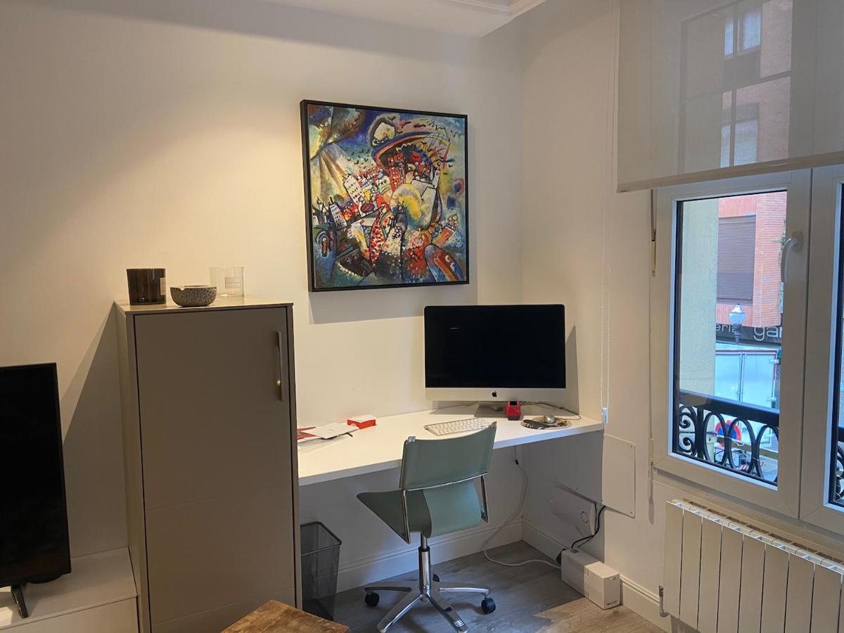110 M2 Central Apartment In Abando Close To Guggenheim With Parking Bilbao Kültér fotó